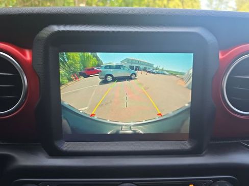 Used 2020 Jeep Wrangler Unlimited Rubicon AWD/4WD image 24