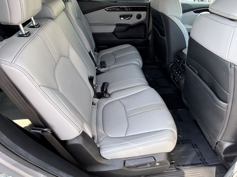 Certified 2025 Honda Pilot EX-L image 11