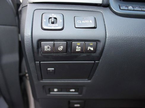 Used 2017 Lexus LS 460 image 25