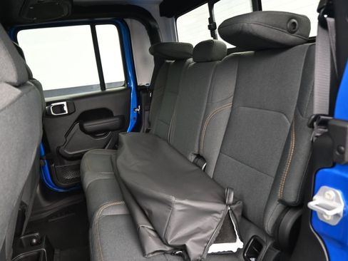 New 2026 Jeep Gladiator Sport image 10