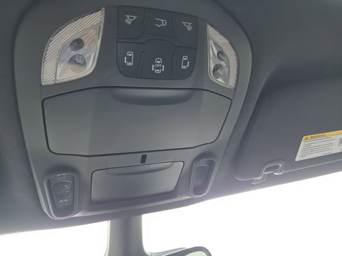 New 2026 Chrysler Pacifica Select w/ S Appearance Package image 13