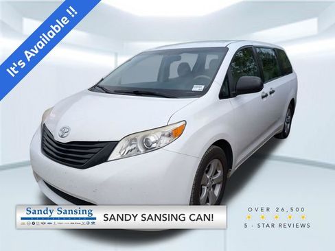 Used 2014 Toyota Sienna L FWD image 1