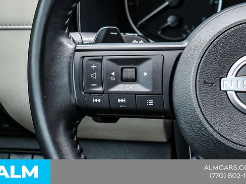 Used 2024 Nissan Pathfinder SV image 30