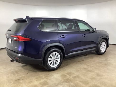 Used 2024 Toyota Grand Highlander AWD image 8