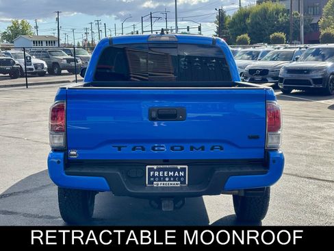 Used 2020 Toyota Tacoma TRD Off-Road w/ TRD Premium Off Road Package AWD/4WD image 8