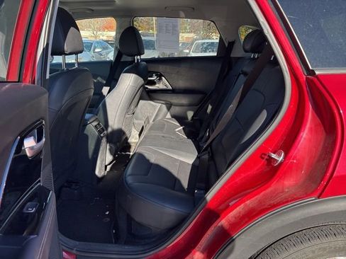 Used 2022 Kia Niro Touring Special Edition image 27
