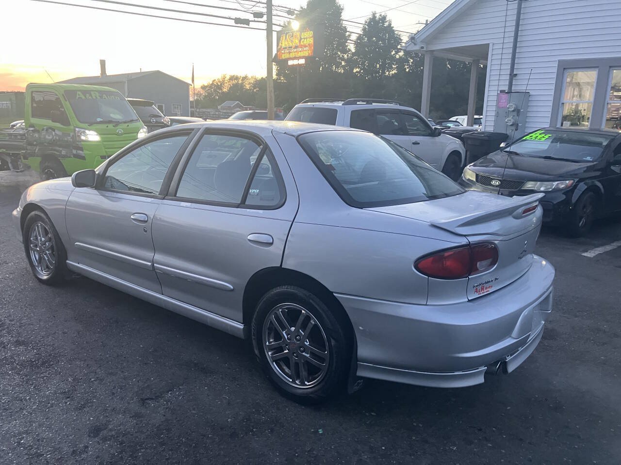 Used 2002 Chevrolet Cavalier LS Sport FWD image 9