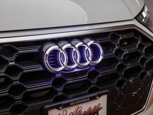 Used 2025 Audi Q5 2.0T Premium Plus w/ Premium Plus Package image 7