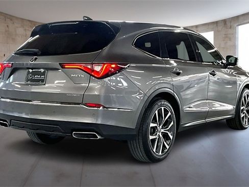 Used 2023 Acura MDX SH-AWD w/ Technology Package image 5