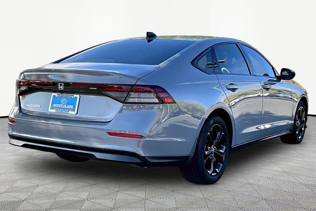 Used 2025 Honda Accord SE image 6