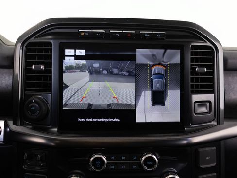 Used 2023 Ford F150 4x4 SuperCrew image 32