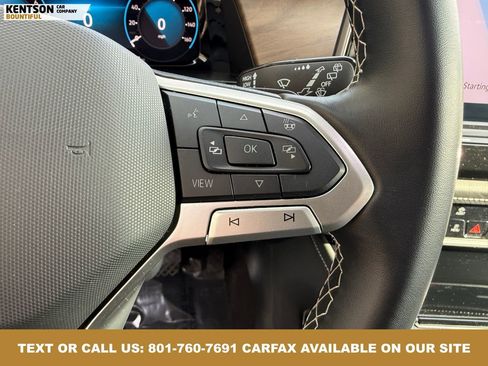 Used 2025 Volkswagen Atlas SE image 18