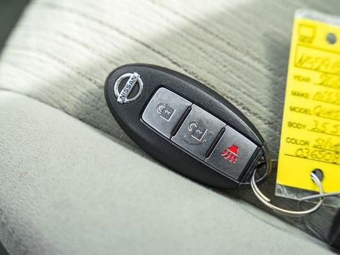 Used 2012 Nissan Quest S image 35