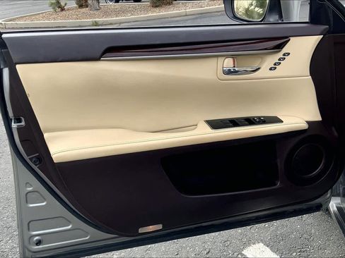 Used 2017 Lexus ES 350 image 19