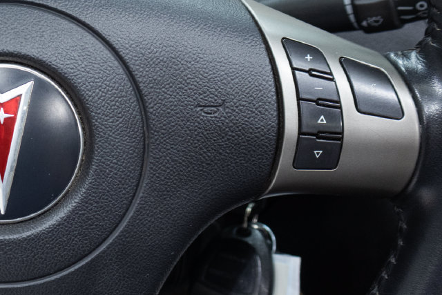 Used 2006 Pontiac Solstice Convertible w/ Premium Package RWD image 14