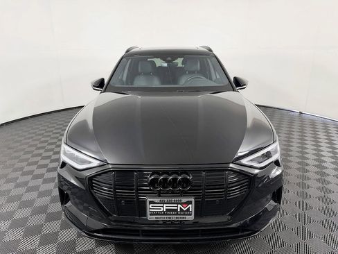 Used 2023 Audi e-tron Premium w/ Convenience Plus Package AWD/4WD image 4