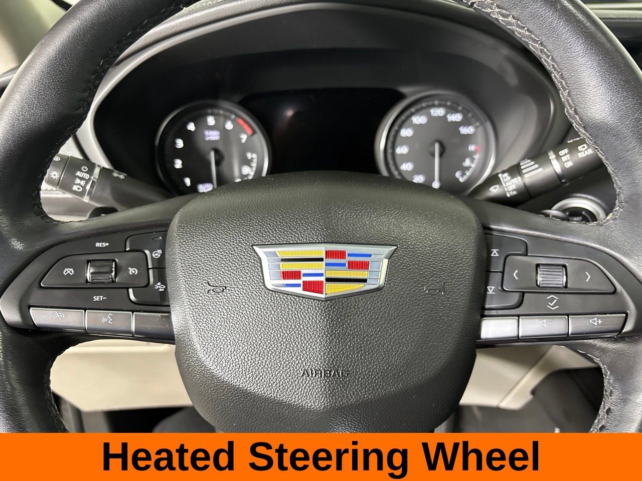 Used 2023 Cadillac XT4 Premium Luxury w/ Technology Package FWD image 16