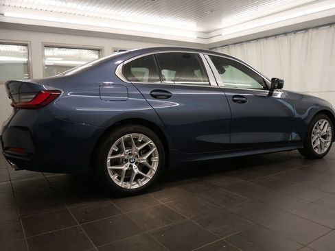 Used 2025 BMW 330i 330i w/ M Sport Package image 7