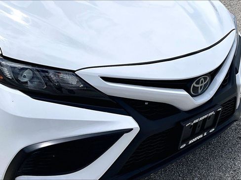 Used 2024 Toyota Camry SE FWD image 30
