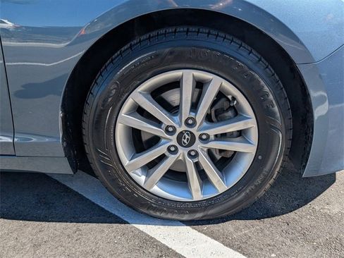Used 2016 Hyundai Sonata SE image 15