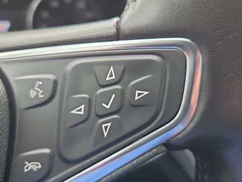 Used 2020 Chevrolet Equinox Premier FWD image 12