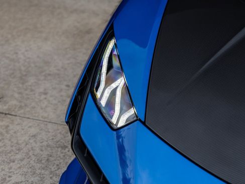 Used 2023 Lamborghini Huracan Tecnica image 21