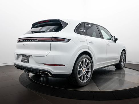 Certified 2026 Porsche Cayenne AWD/4WD image 7