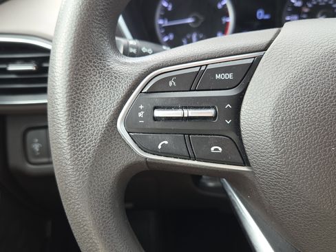Used 2020 Hyundai Santa Fe SE FWD image 25