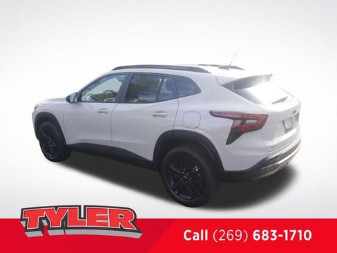 New 2026 Chevrolet Trax ACTIV w/ Driver Confidence Package FWD image 5
