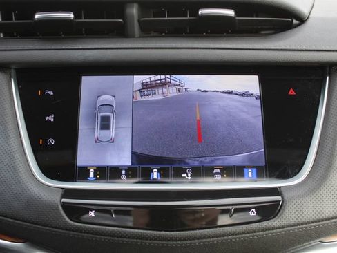 Used 2024 Cadillac XT5 Premium Luxury w/ Technology Package FWD image 31