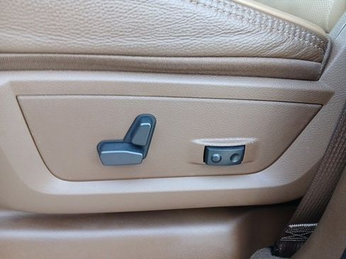 Used 2024 RAM 3500 Limited w/ Towing Technology Group image 19