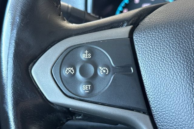 Used 2017 Chevrolet Colorado Z71 AWD/4WD image 35