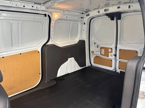 Used 2022 Ford Transit Connect XL FWD image 14