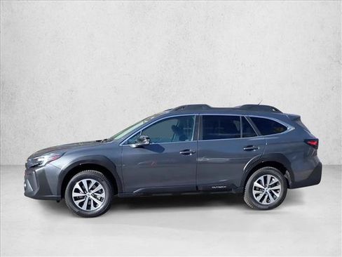 Used 2023 Subaru Outback Premium AWD/4WD image 2