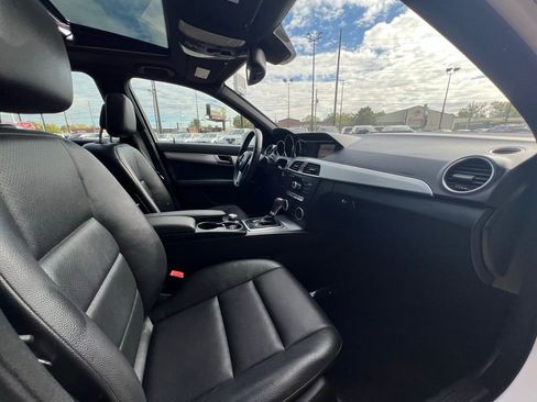 Used 2014 Mercedes-Benz C 250 Sedan image 25