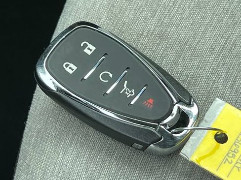 Used 2023 Chevrolet Equinox LT w/ Driver Convenience Package AWD/4WD image 31