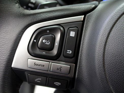 Used 2016 Subaru Legacy 2.5i Limited image 10