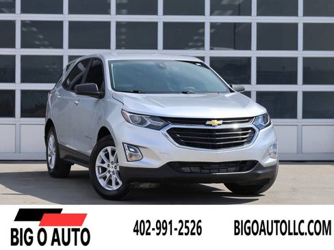 Used 2020 Chevrolet Equinox LS image 1