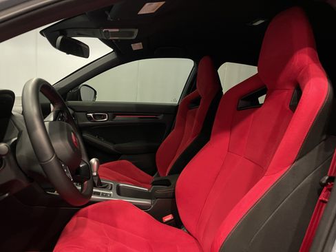 Used 2025 Honda Civic Type R image 14
