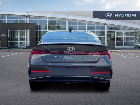 New 2026 Hyundai Elantra Sport image 6