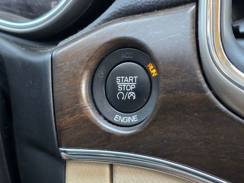 Used 2015 Jeep Grand Cherokee Limited image 18