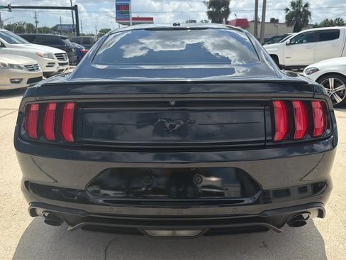 Used 2018 Ford Mustang Premium w/ Equipment Group 201A RWD image 4