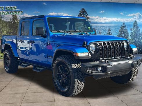 Used 2022 Jeep Gladiator Sport image 3