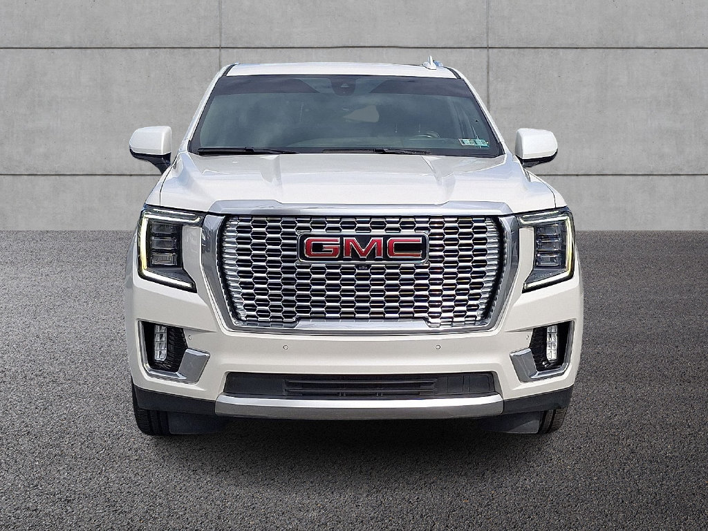 Used 2021 GMC Yukon Denali w/ Denali Ultimate Package AWD/4WD image 2