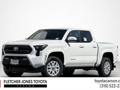 New 2025 Toyota Tacoma SR5