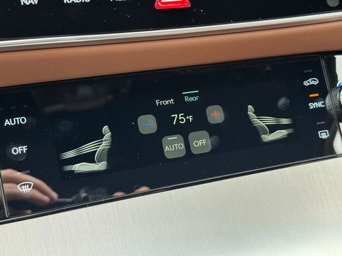 New 2026 Genesis GV70 2.5T Advanced image 36