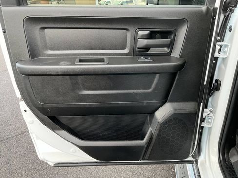 Used 2022 RAM 2500 Tradesman w/ Chrome Appearance Group image 15