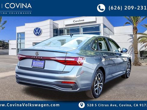 New 2026 Volkswagen Jetta SE image 7