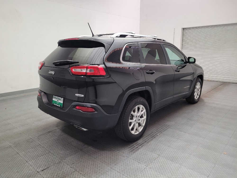 Used 2015 Jeep Cherokee Latitude w/ Cold Weather Group AWD/4WD image 9