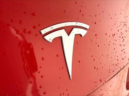 Used 2018 Tesla Model 3 Long Range image 32